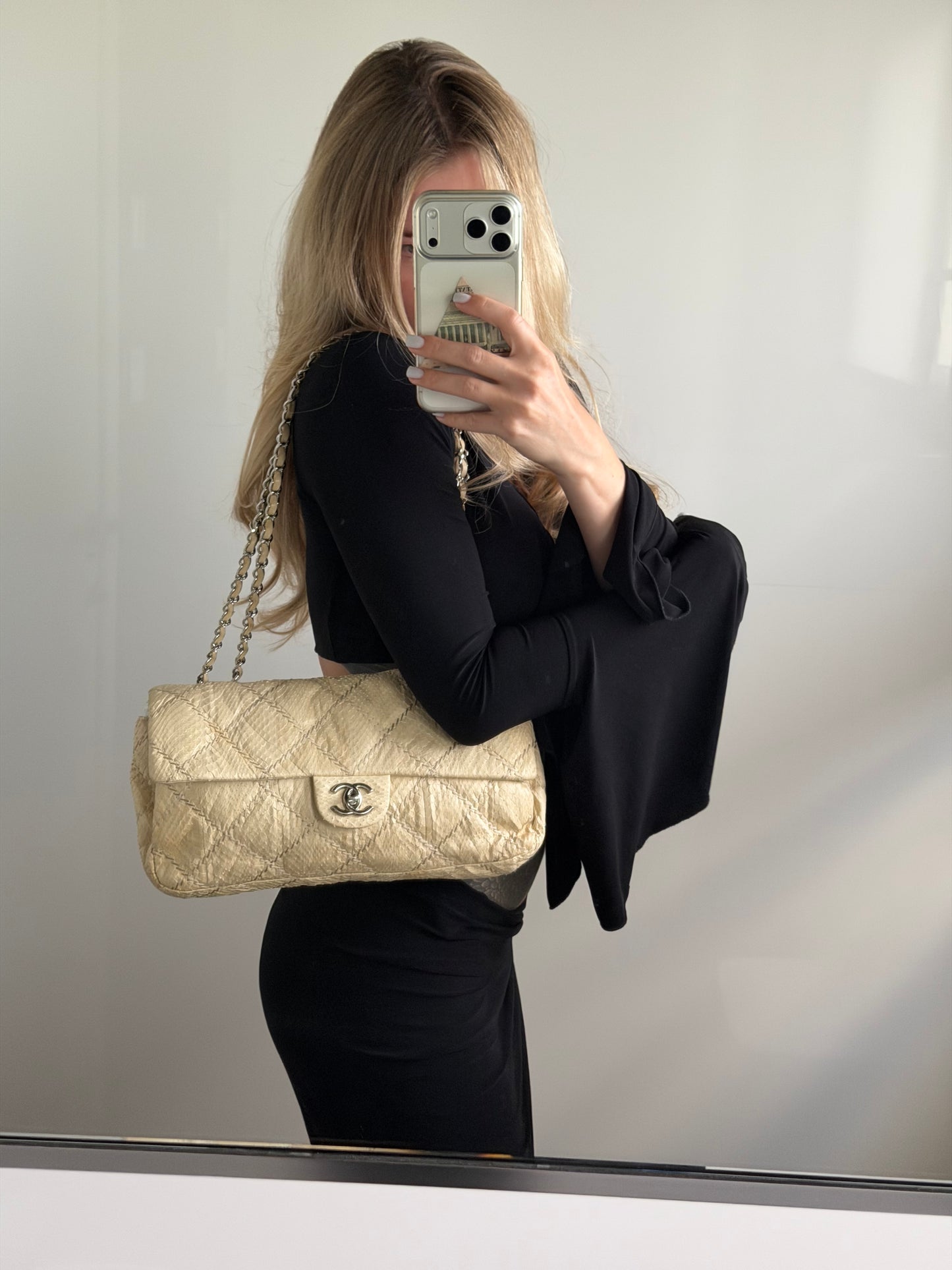 CHANEL ULTIMATE STITCH EAST-WEST WATER SNAKE FLAP BAG – BEIGE