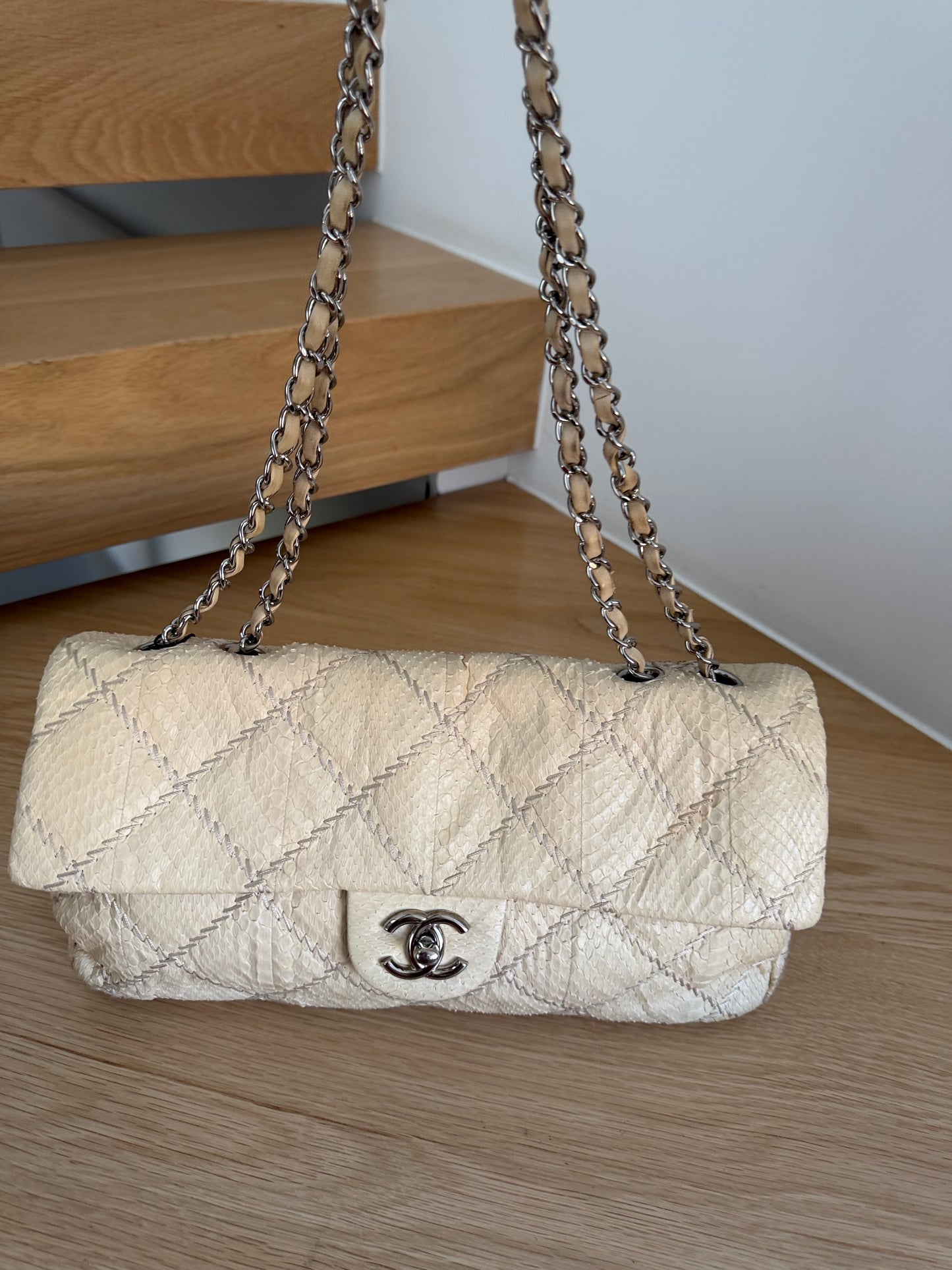 CHANEL ULTIMATE STITCH EAST-WEST WATER SNAKE FLAP BAG – BEIGE