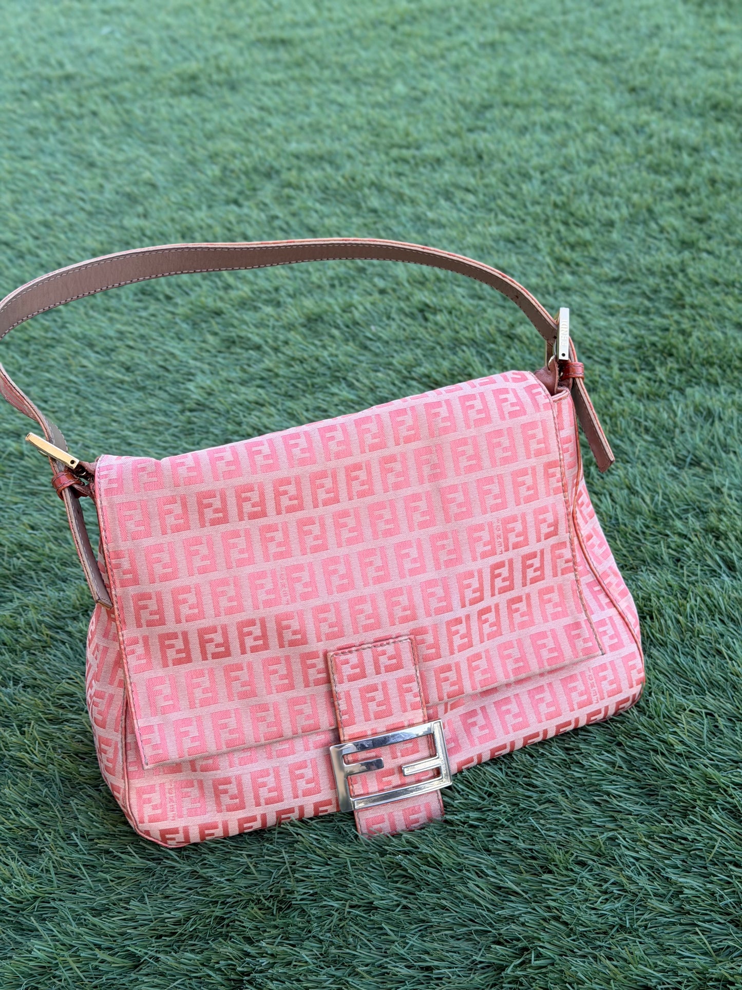 Fendi Mama Baguette – Zucchino Canvas Orange