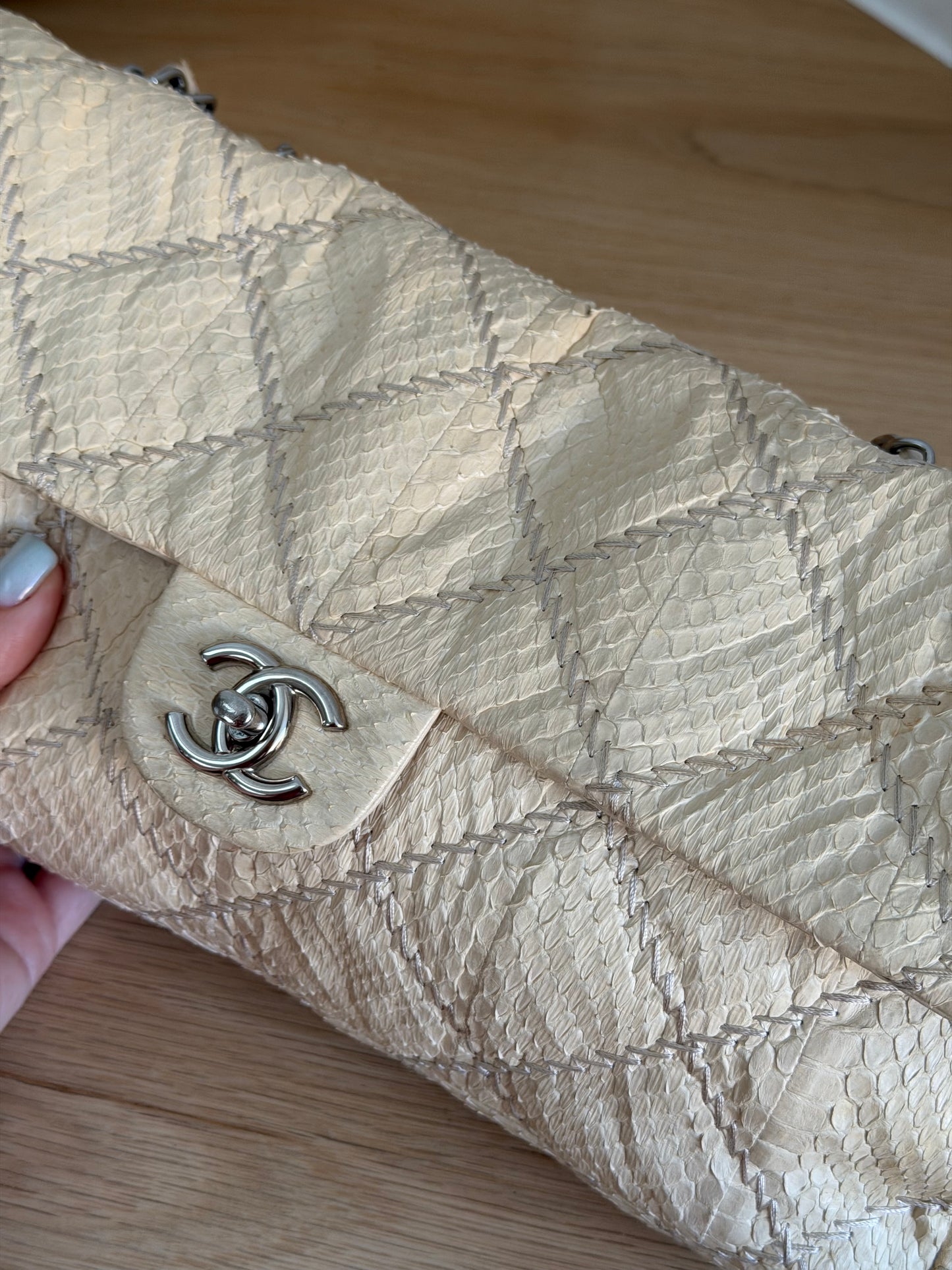 CHANEL ULTIMATE STITCH EAST-WEST WATER SNAKE FLAP BAG – BEIGE