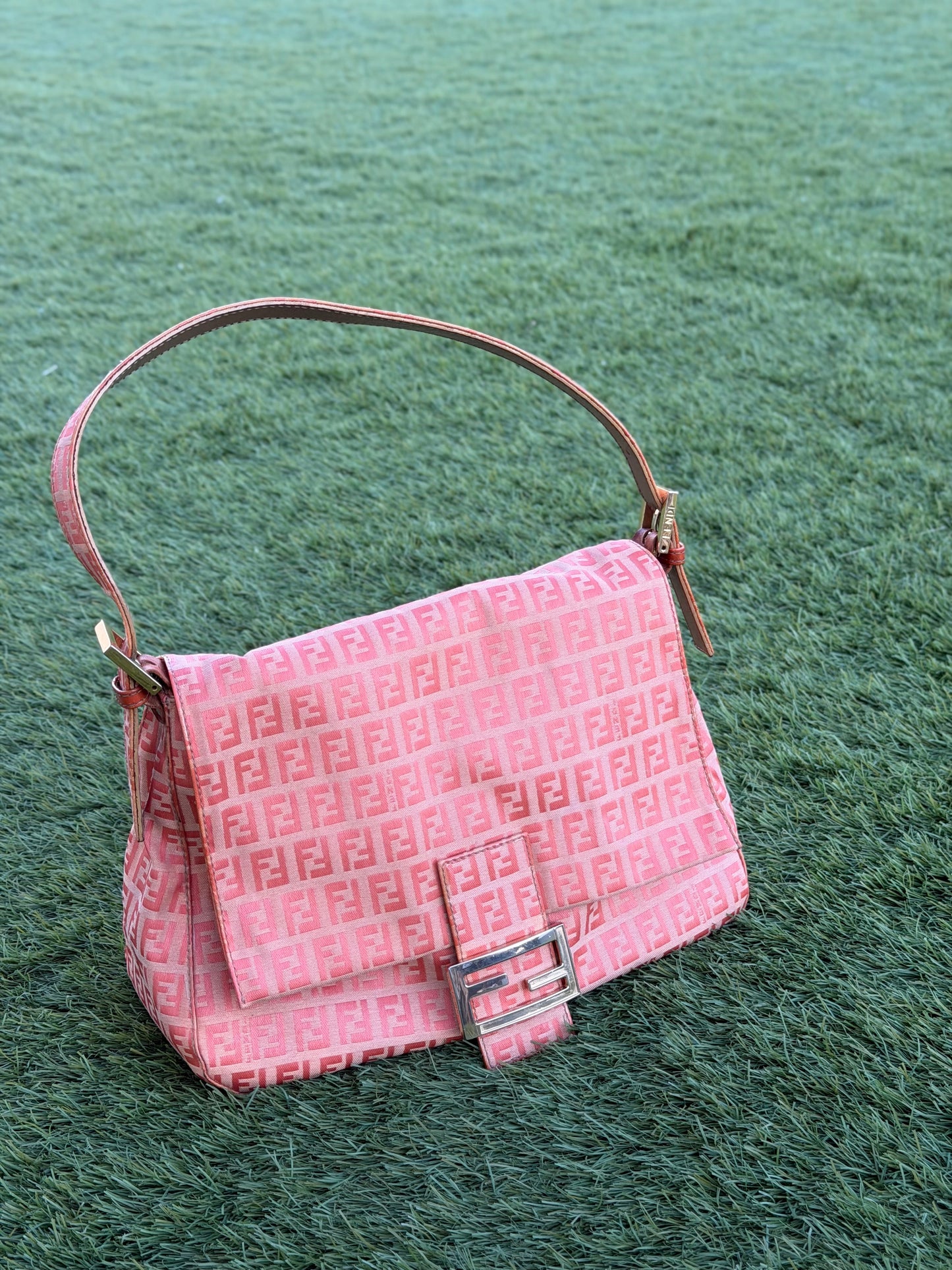 Fendi Mama Baguette – Zucchino Canvas Orange